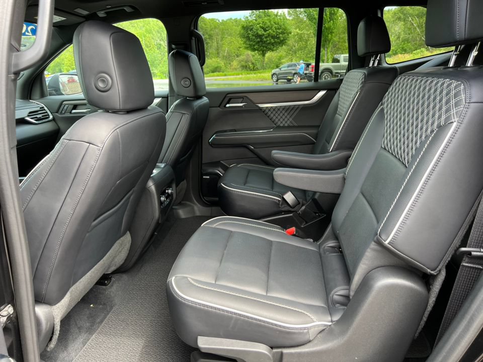 Used 2024 GMC Acadia Denali w/ LPO, Floor Liner Package AWD/4WD image 4