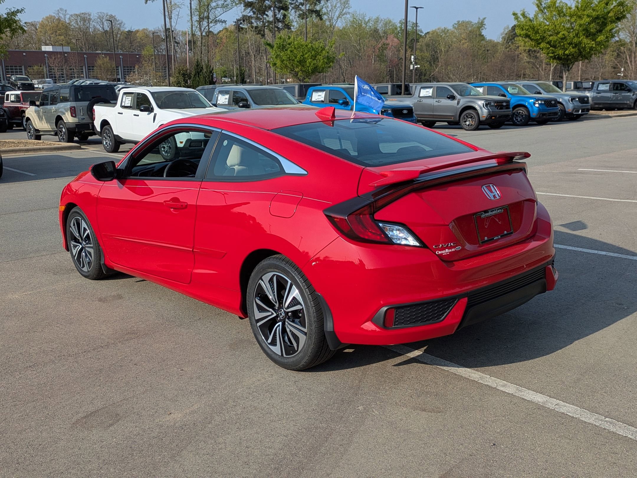 Used 2017 Honda Civic EX-T image 4