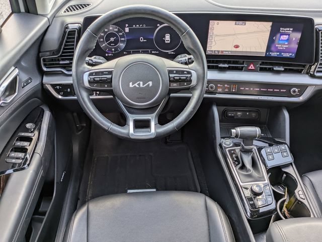Used 2025 Kia Sportage SX FWD image 11