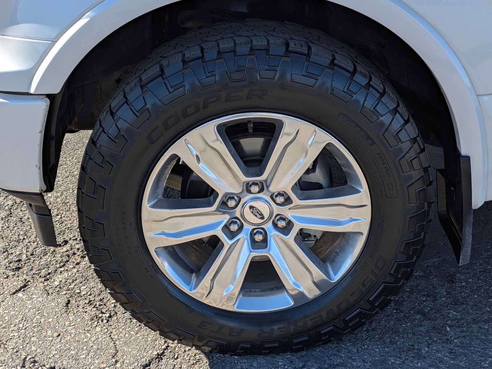 Certified 2019 Ford F150 Platinum w/ Technology Package image 14