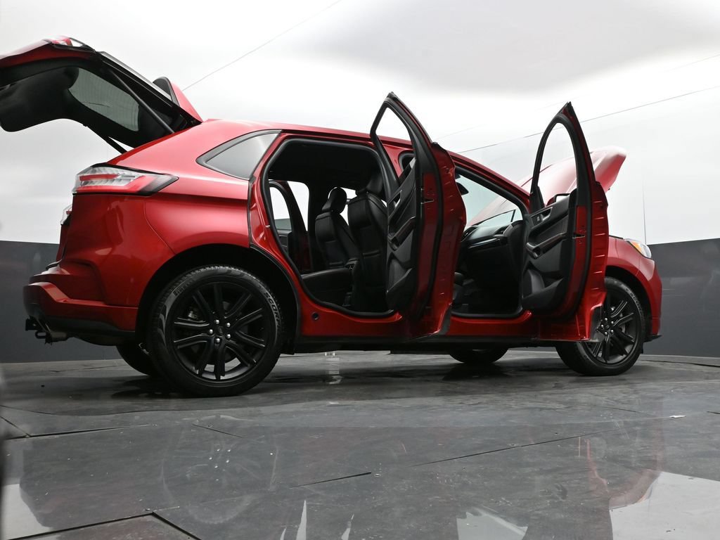 Certified 2021 Ford Edge ST-Line w/ Class II Trailer Tow Package AWD/4WD image 33