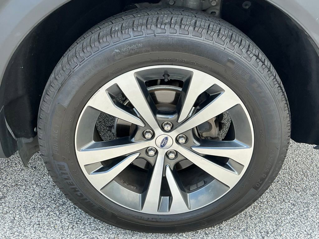 Certified 2020 Ford Explorer Platinum w/ Premium Technology Package AWD/4WD image 21
