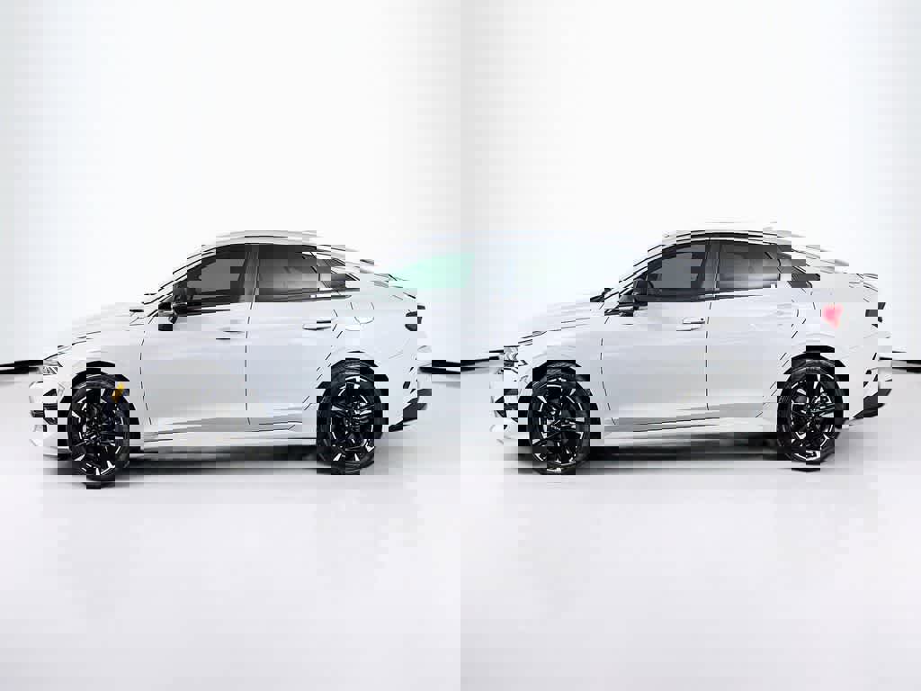 Used 2023 Kia K5 GT-Line w/ GT-Line Premium Package image 3