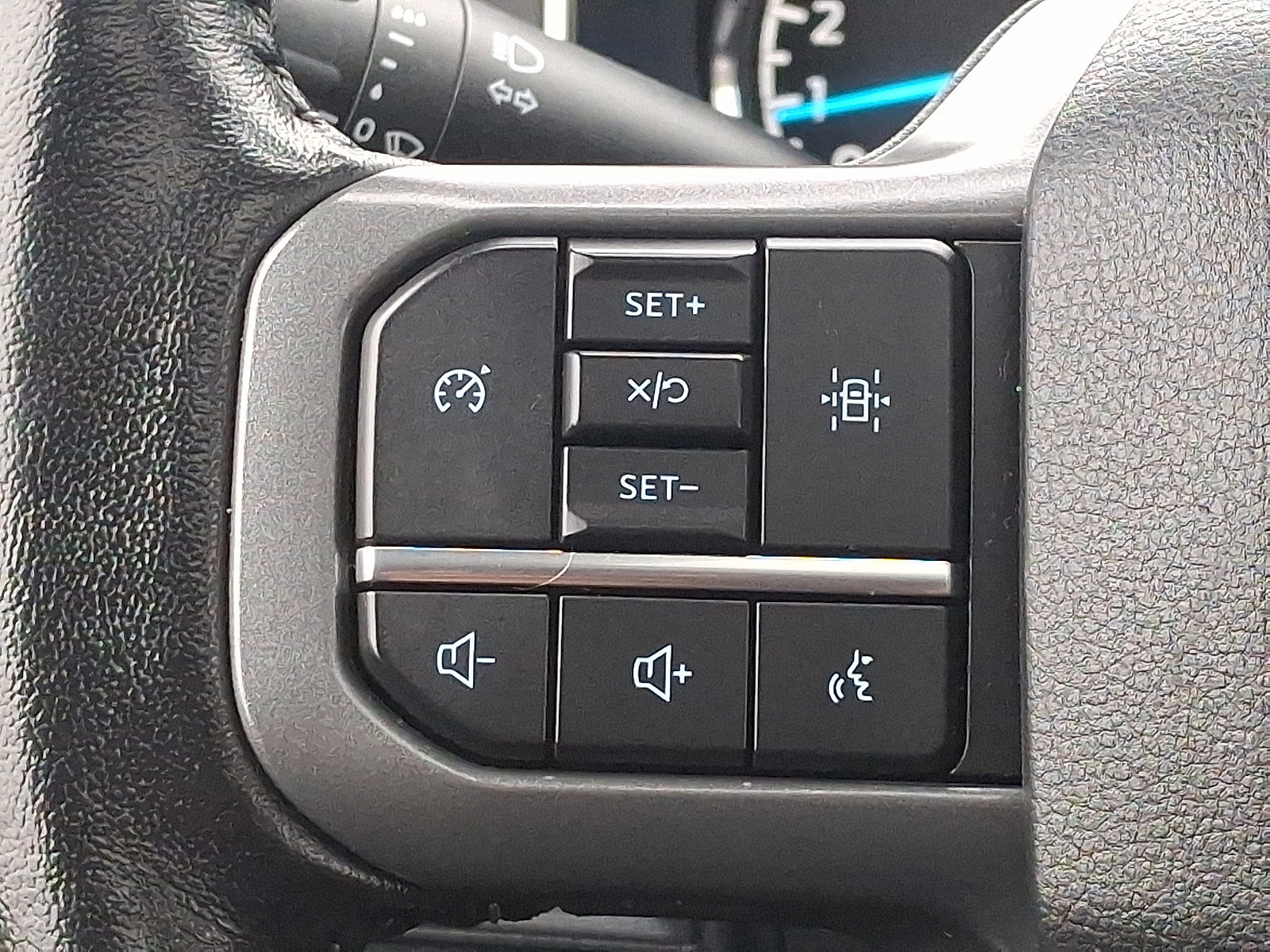 Certified 2022 Ford F150 XLT w/ Equipment Group 302A High image 20