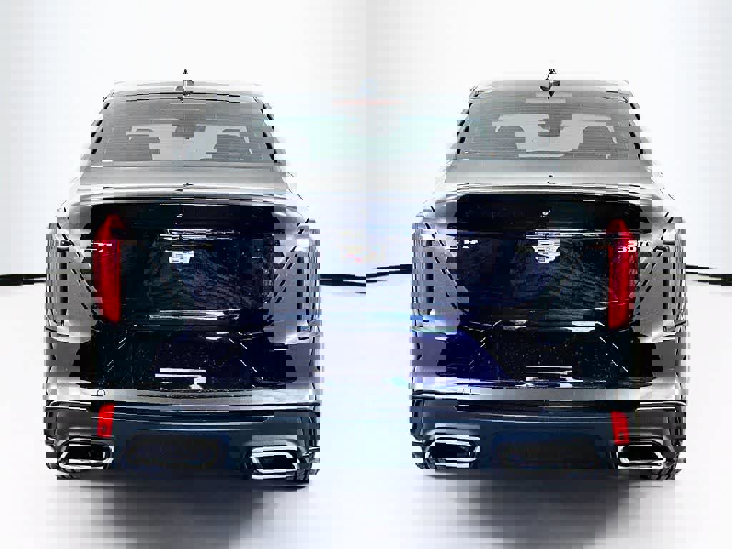 Used 2020 Cadillac CT4 Luxury w/ Cold Weather Package image 4