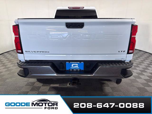 Used 2024 Chevrolet Silverado 3500 LTZ AWD/4WD image 7