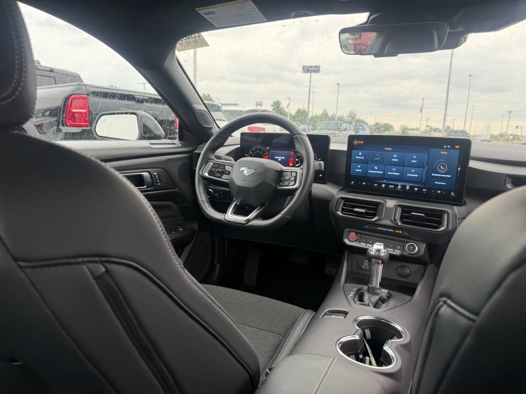 Certified 2025 Ford Mustang Coupe RWD image 39
