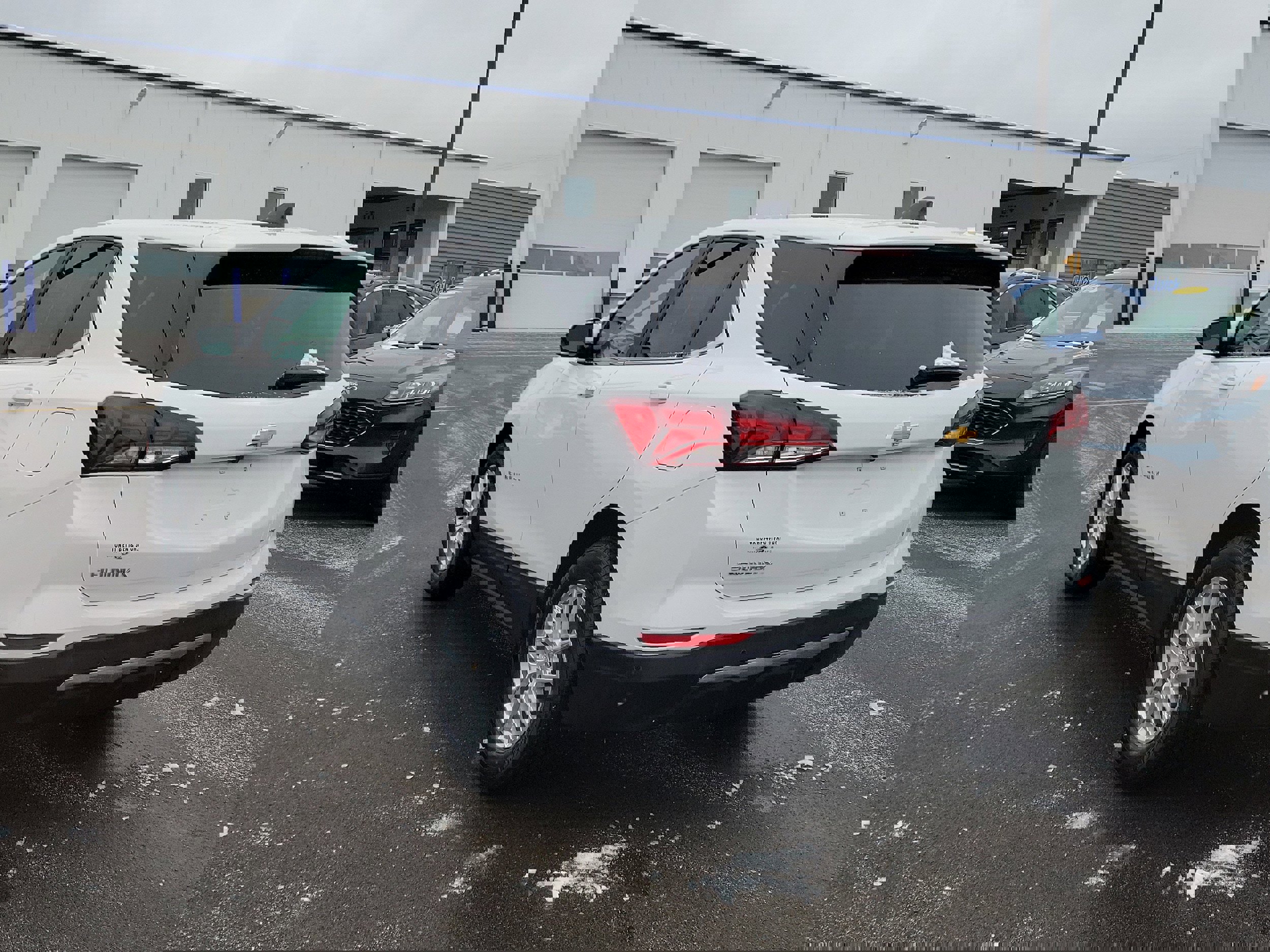 Used 2022 Chevrolet Equinox LT image 3