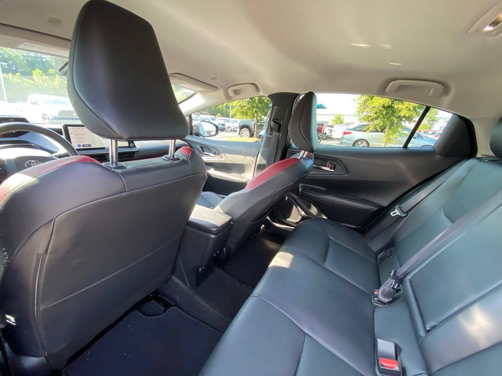 Used 2024 Toyota Prius Prime Premium FWD image 23