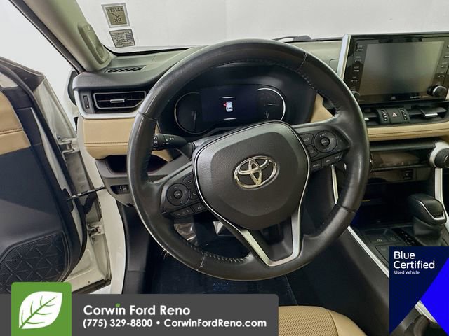 Used 2019 Toyota RAV4 Limited w/ Advanced Technology Package AWD/4WD image 15