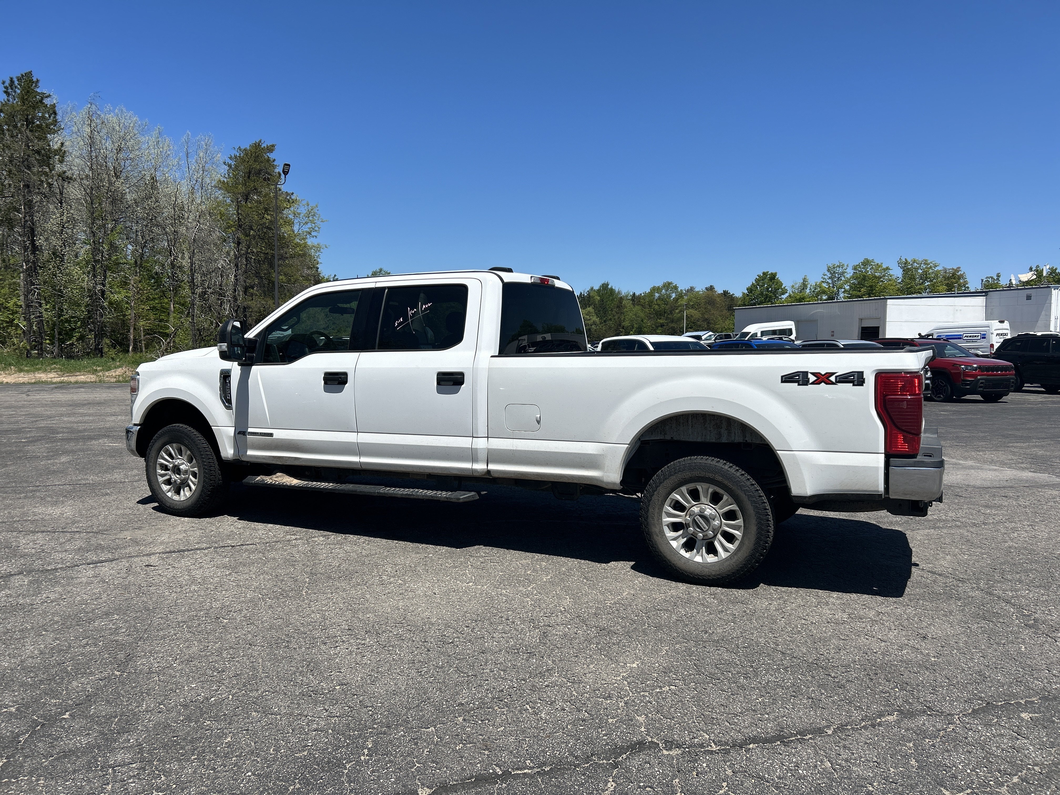 Certified 2022 Ford F250 XLT AWD/4WD image 6