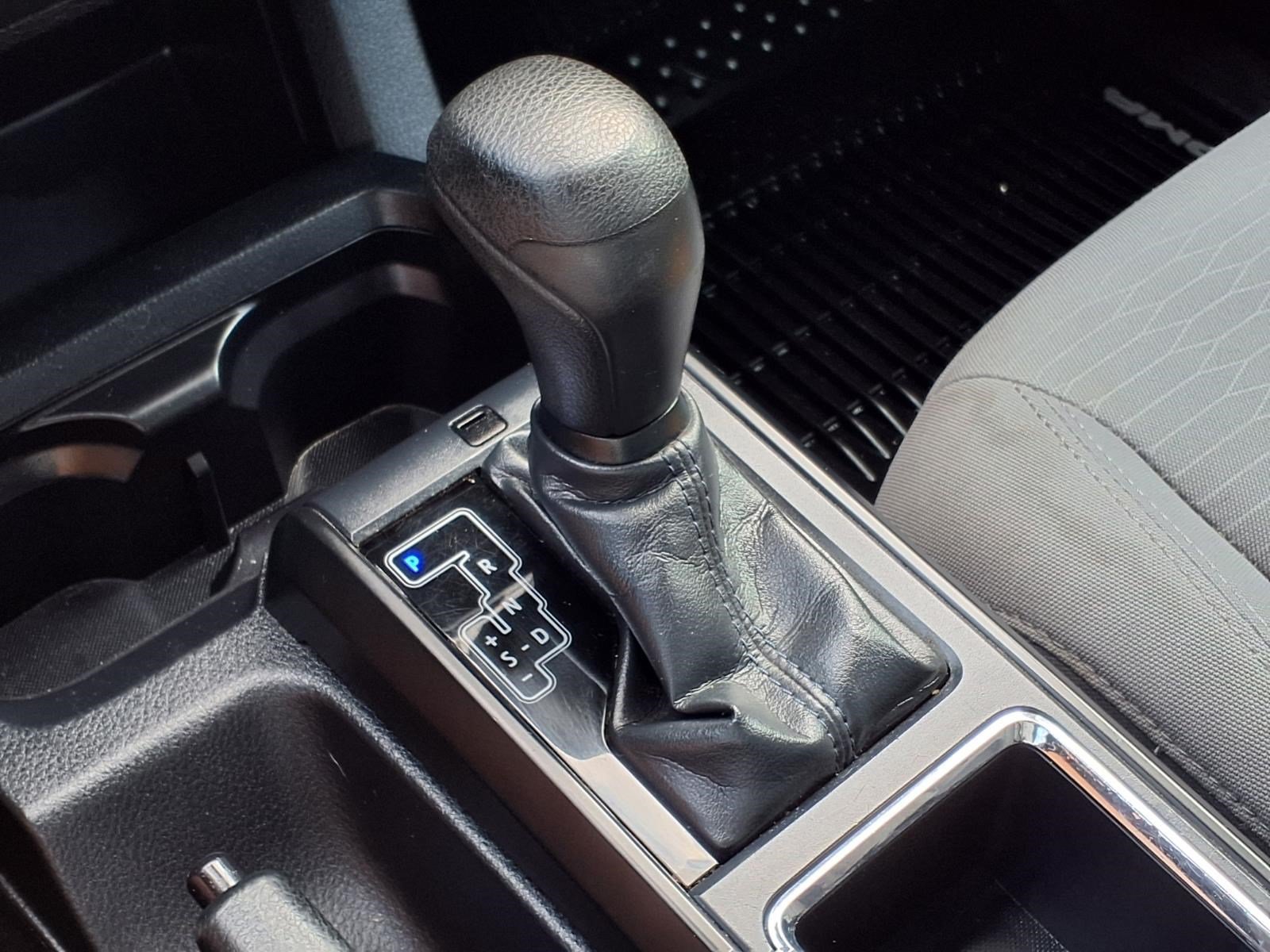 Used 2019 Toyota Tacoma SR w/ SR Convenience Package AWD/4WD image 18