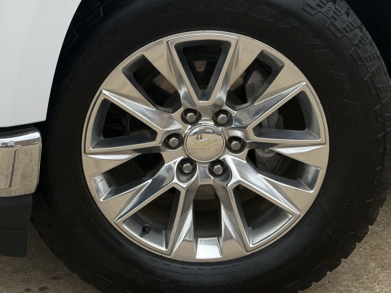 Used 2020 Chevrolet Silverado 1500 LTZ w/ LTZ Premium Package image 9