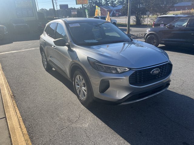 Certified 2023 Ford Escape Active FWD image 4