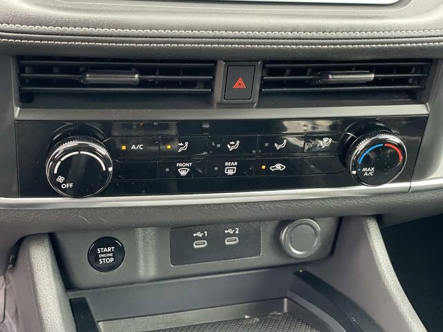 Used 2025 Nissan Rogue S FWD image 15