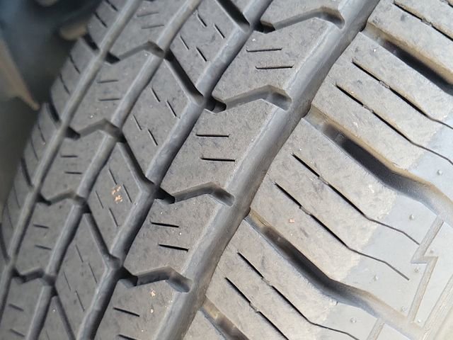 Certified 2018 Ford F150 Lariat w/ Equipment Group 502A Luxury AWD/4WD image 36