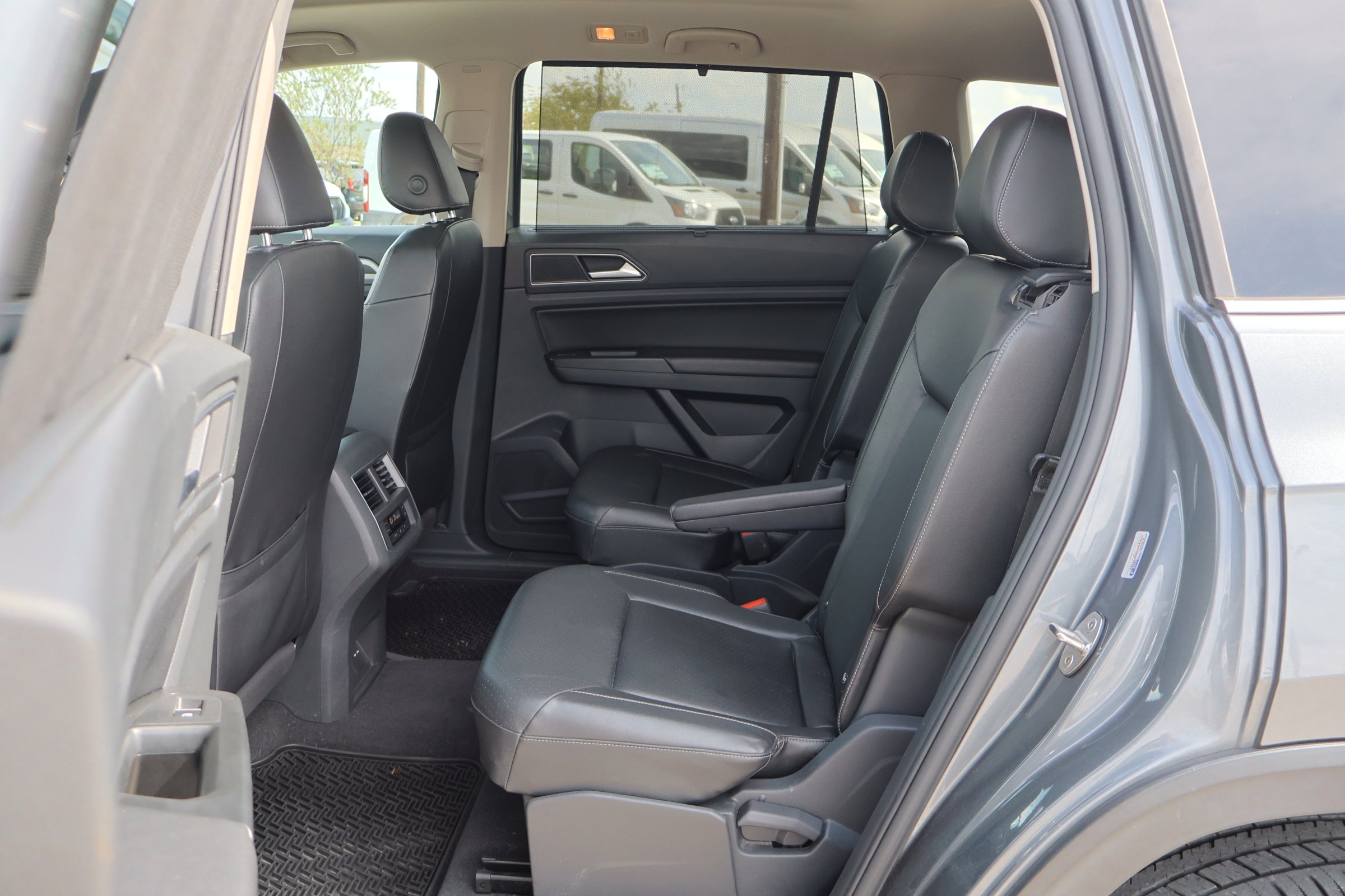 Used 2019 Volkswagen Atlas SEL R-Line image 31