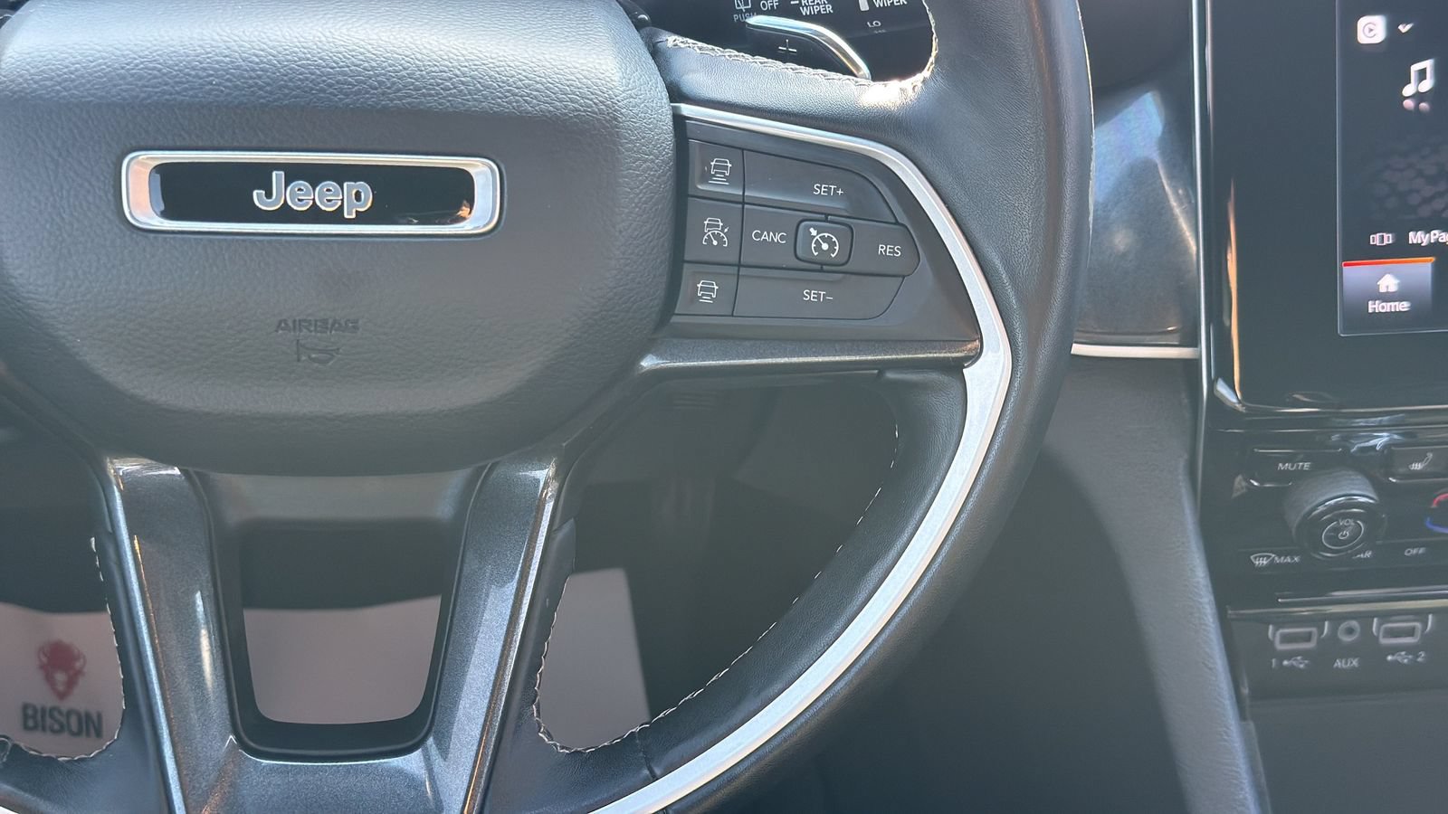 Used 2022 Jeep Grand Cherokee Altitude RWD image 15