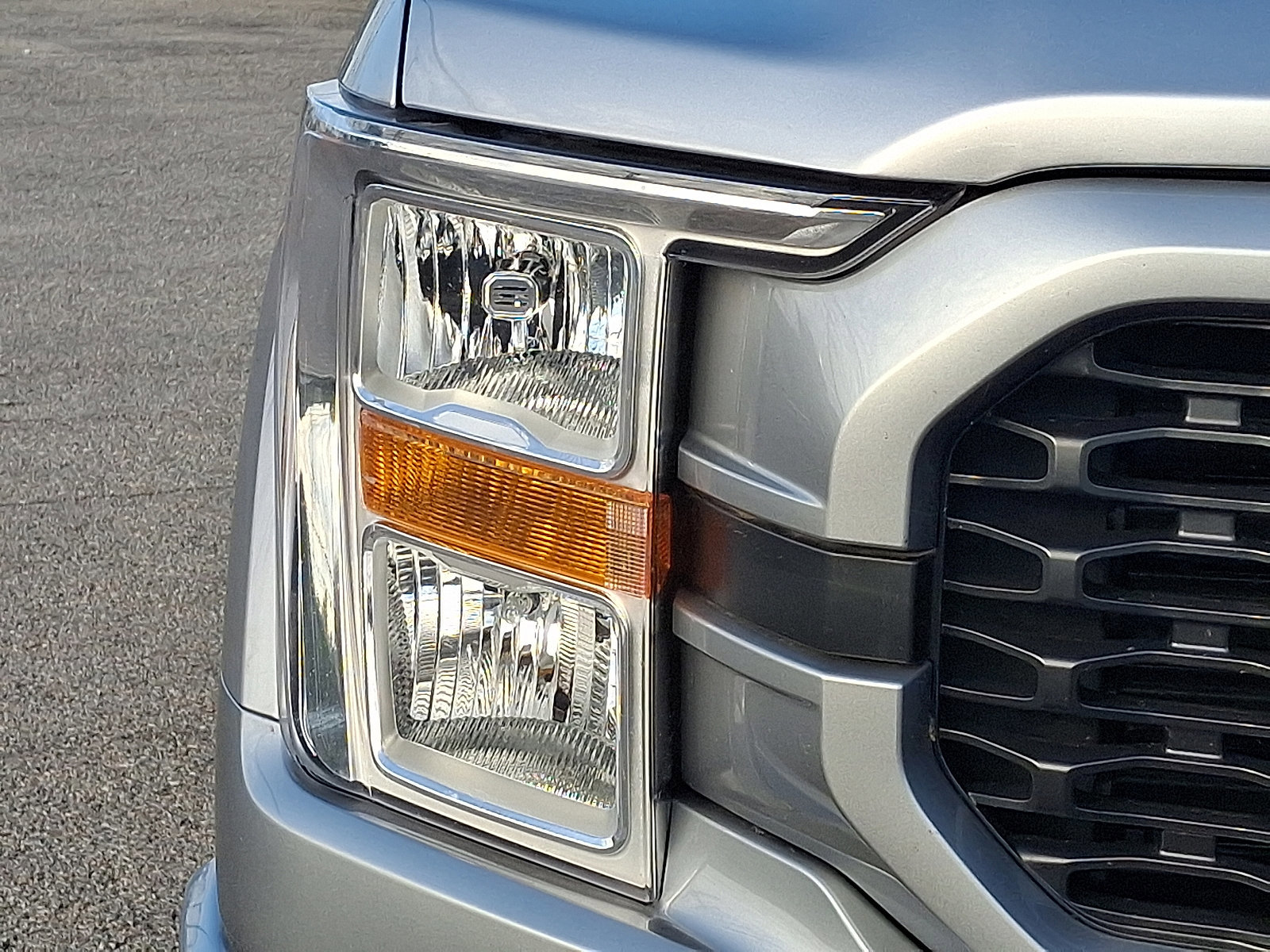 Certified 2022 Ford F150 XL w/ STX Black Appearance Package image 9