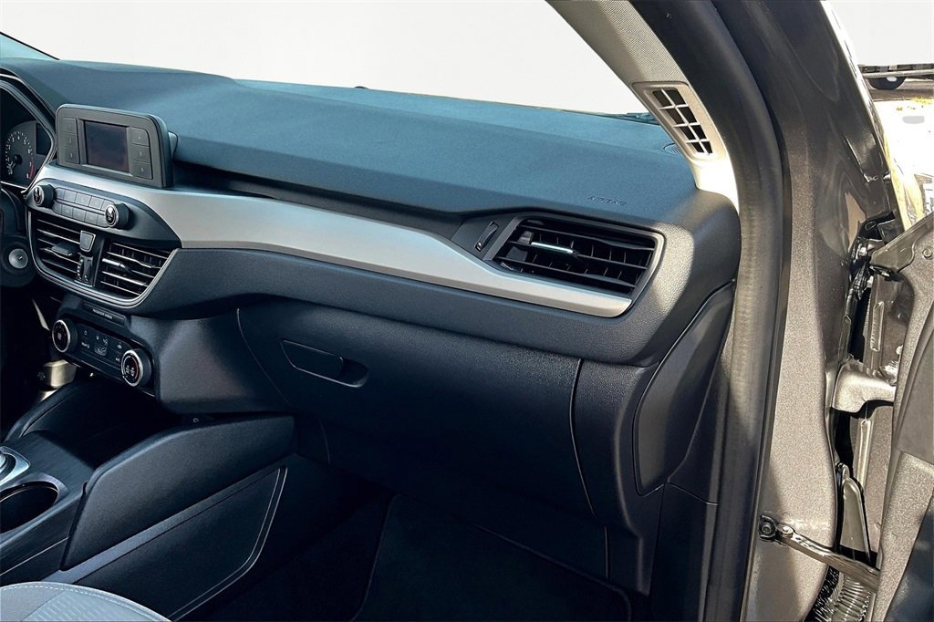 Certified 2022 Ford Escape S image 17