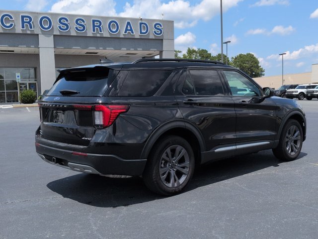 Certified 2025 Ford Explorer Active w/ Active Comfort Package AWD/4WD image 4