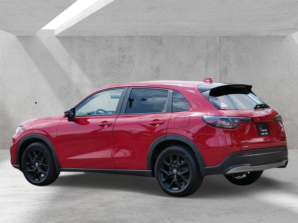 Used 2024 Honda HR-V Sport image 4