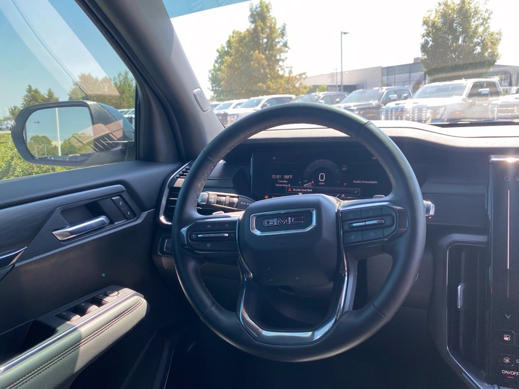 Used 2025 GMC Acadia AT4 AWD/4WD image 31