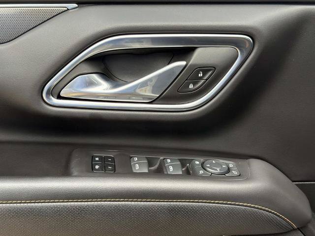 Used 2024 GMC Yukon AT4 AWD/4WD image 23