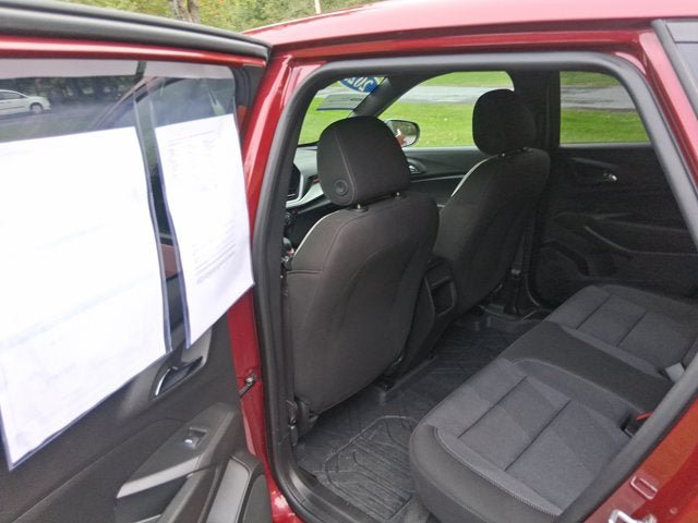 Used 2025 Chevrolet Trax RS w/ Driver Confidence Package FWD image 10