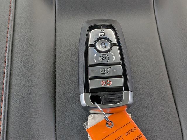 Certified 2025 Ford Expedition Active image 32