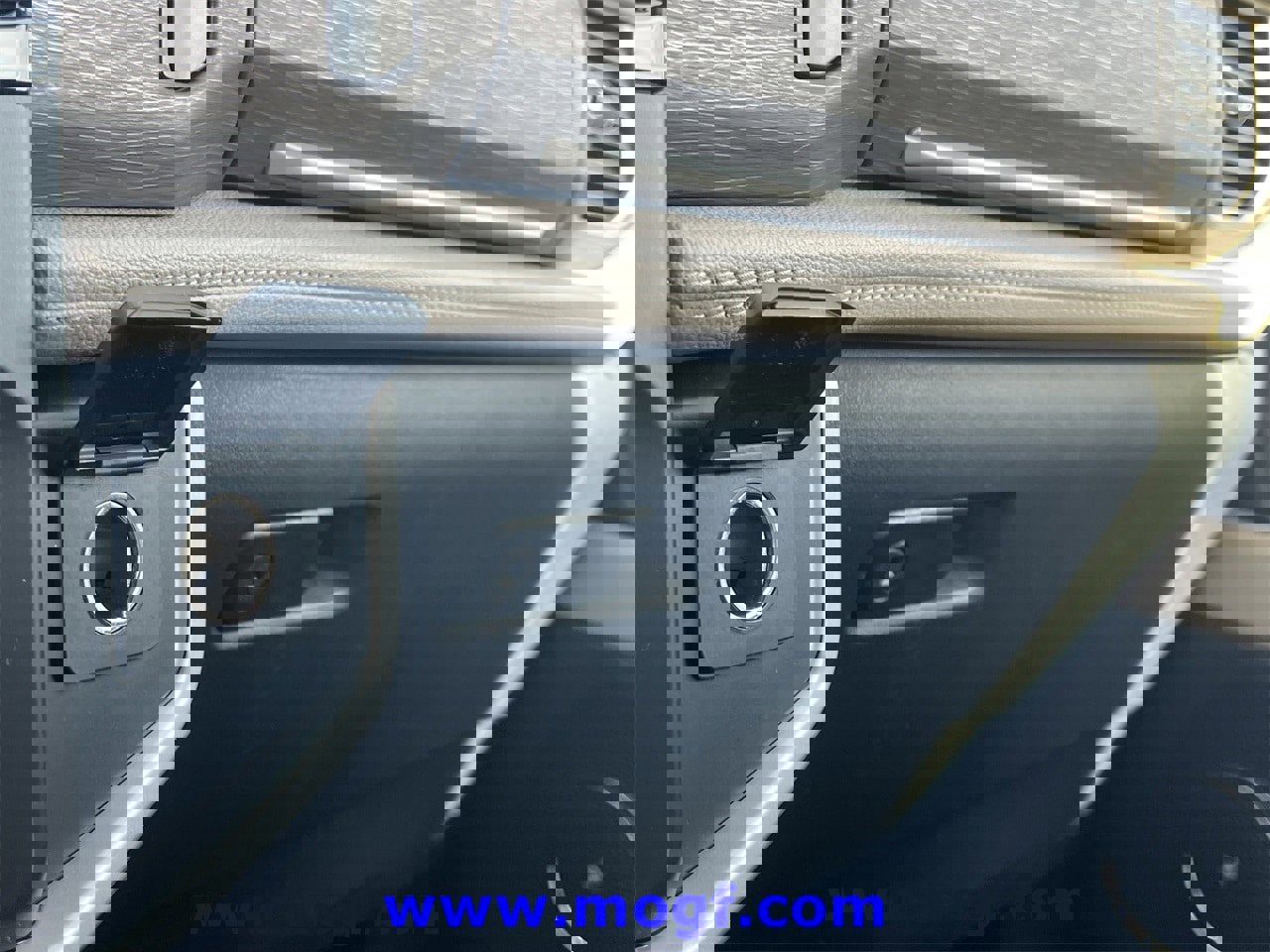 Certified 2024 Ford Expedition Limited image 15