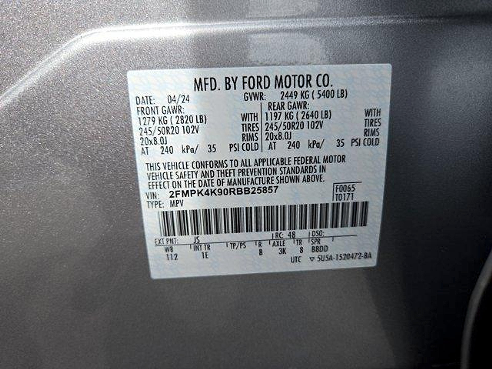 Certified 2024 Ford Edge Titanium w/ Equipment Group 301A AWD/4WD image 28