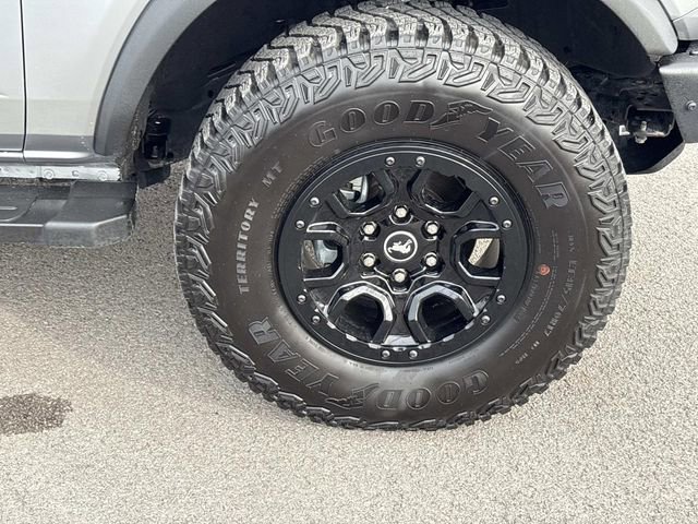 Certified 2024 Ford Bronco Wildtrak AWD/4WD image 9