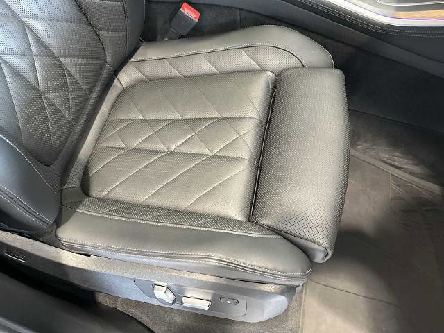 Used 2023 BMW X5 xDrive40i w/ Premium Essential Package image 28