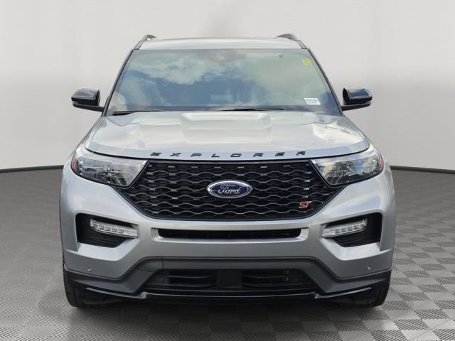 Certified 2023 Ford Explorer ST w/ Equipment Group 401A AWD/4WD image 2