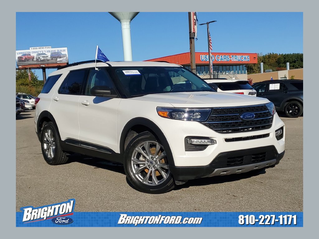 Certified 2023 Ford Explorer XLT w/ Equipment Group 202A AWD/4WD image 1