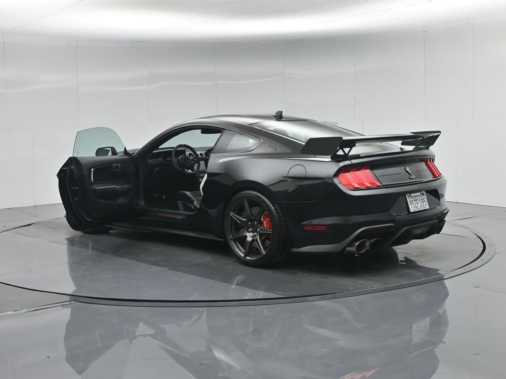 Certified 2021 Ford Mustang Shelby GT500 w/ Carbon Fiber Track Pack RWD image 36
