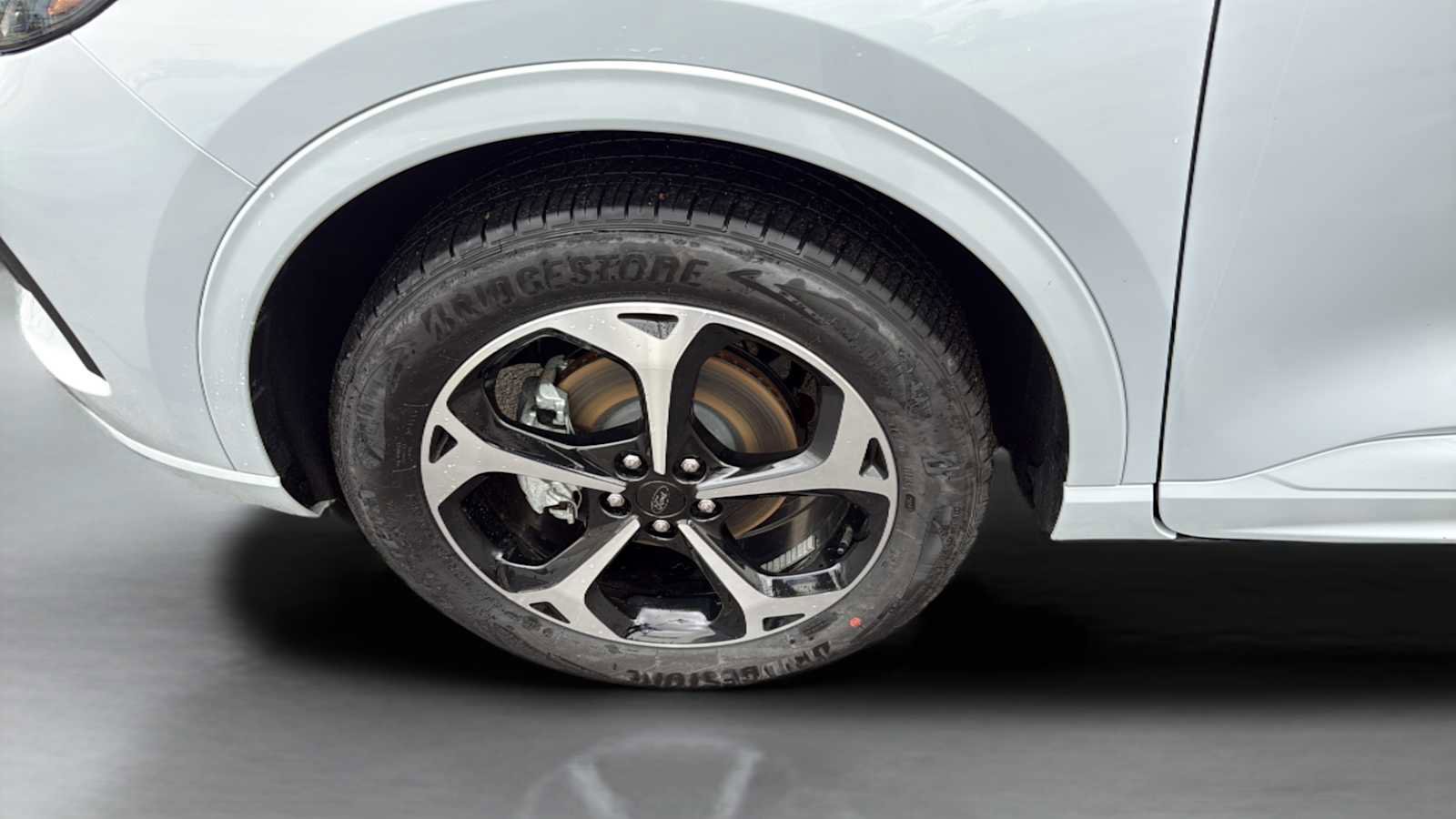 Certified 2025 Ford Escape ST-Line Elite w/ Class II Trailer Tow Package image 44