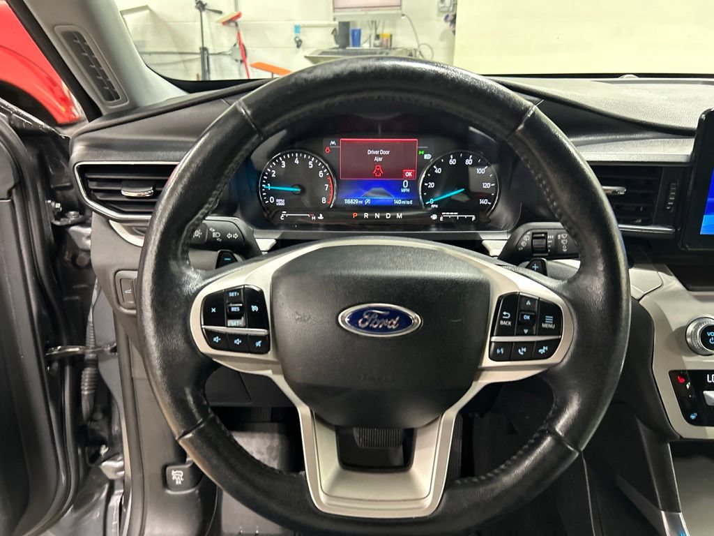 Certified 2021 Ford Explorer XLT w/ Equipment Group 202A AWD/4WD image 16
