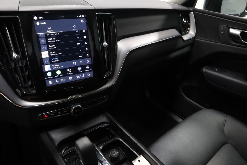 Used 2024 Volvo XC60 T8 Core AWD/4WD image 29