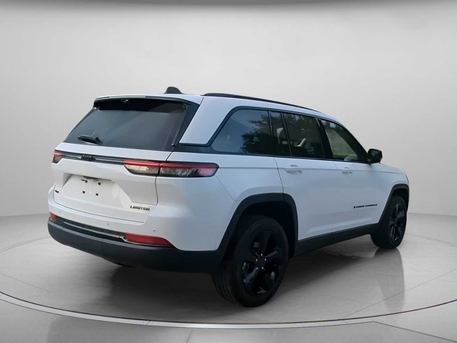 Used 2023 Jeep Grand Cherokee Limited w/ Luxury Tech Group II AWD/4WD image 27