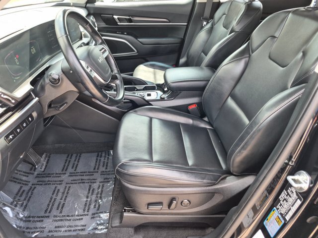 Used 2025 Kia Telluride S FWD image 12
