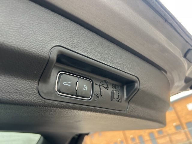 Certified 2024 Ford Explorer XLT w/ Equipment Group 202A image 24