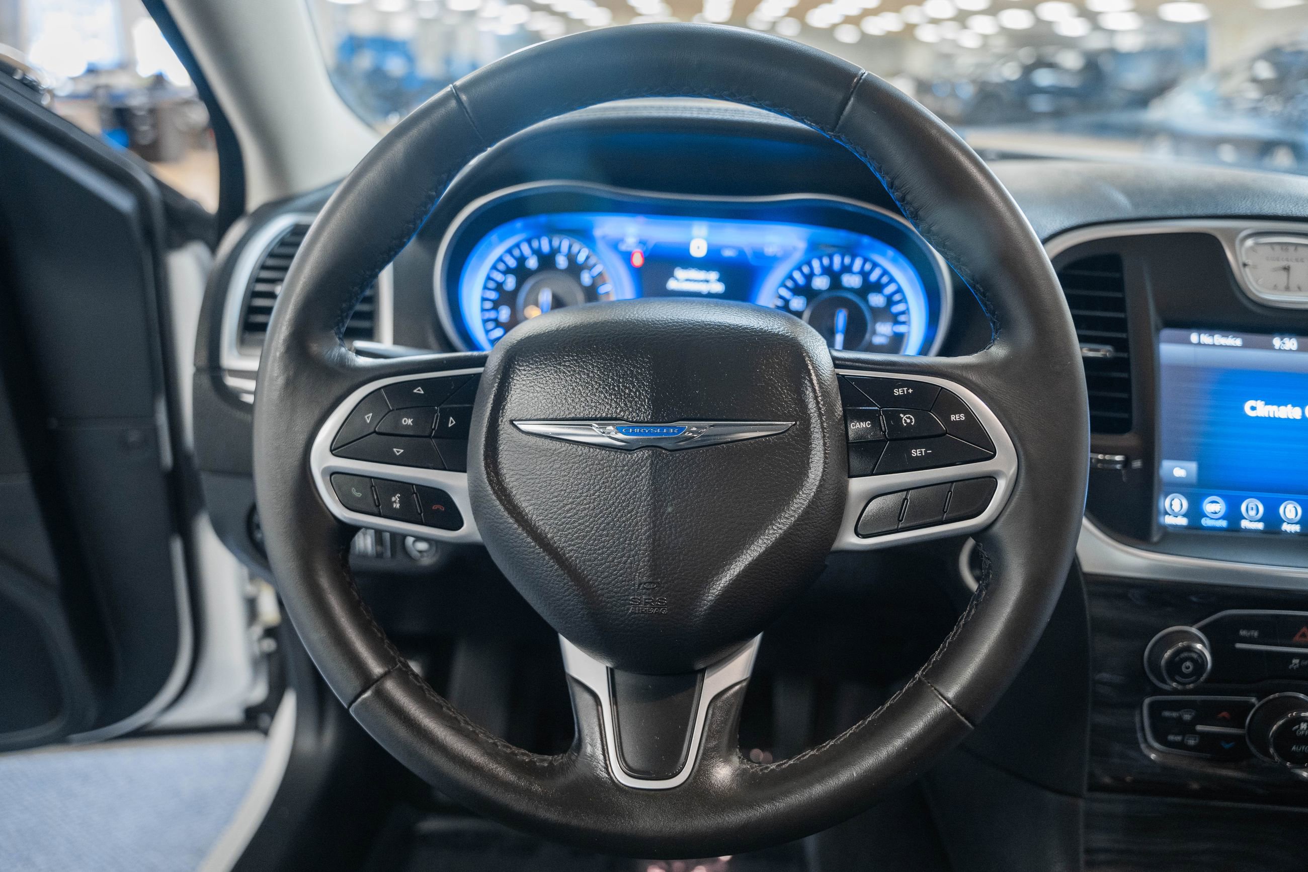 Used 2021 Chrysler 300 Touring w/ Sport Appearance Package image 32