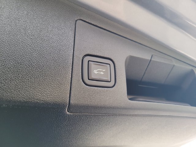 Used 2025 Cadillac XT5 Sportv AWD/4WD image 27