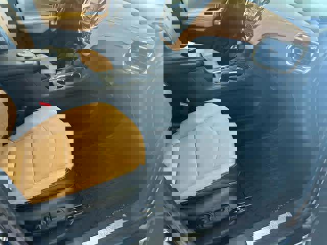 Used 2020 Chevrolet Equinox Premier image 41