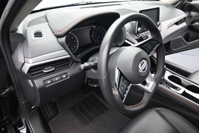 Used 2025 Nissan Altima 2.5 SR FWD image 27