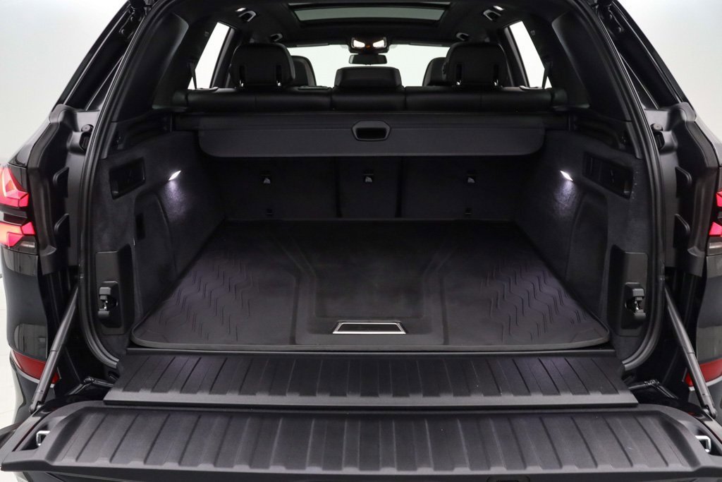 Used 2024 BMW X5 sDrive40i w/ M Sport Package image 23
