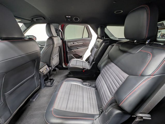 Certified 2025 Ford Explorer ST-Line AWD/4WD image 14