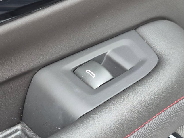 Used 2025 Chevrolet Tahoe RST AWD/4WD image 30